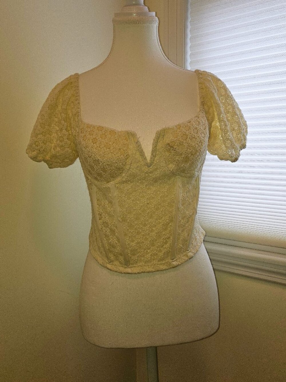 Lulus Ruffle Sleeve Corset-Style Lace Crop Top